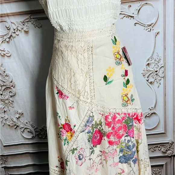 Reba Cream Floral Maxi Skirt - Picture 9 of 12